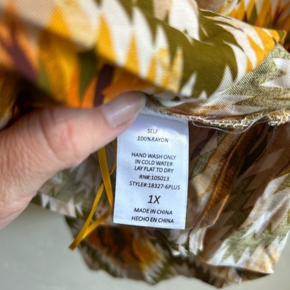 Savanna Jane NWT 1x bohemian floral embroidered pop over top vacation coastal - Picture 7 of 9